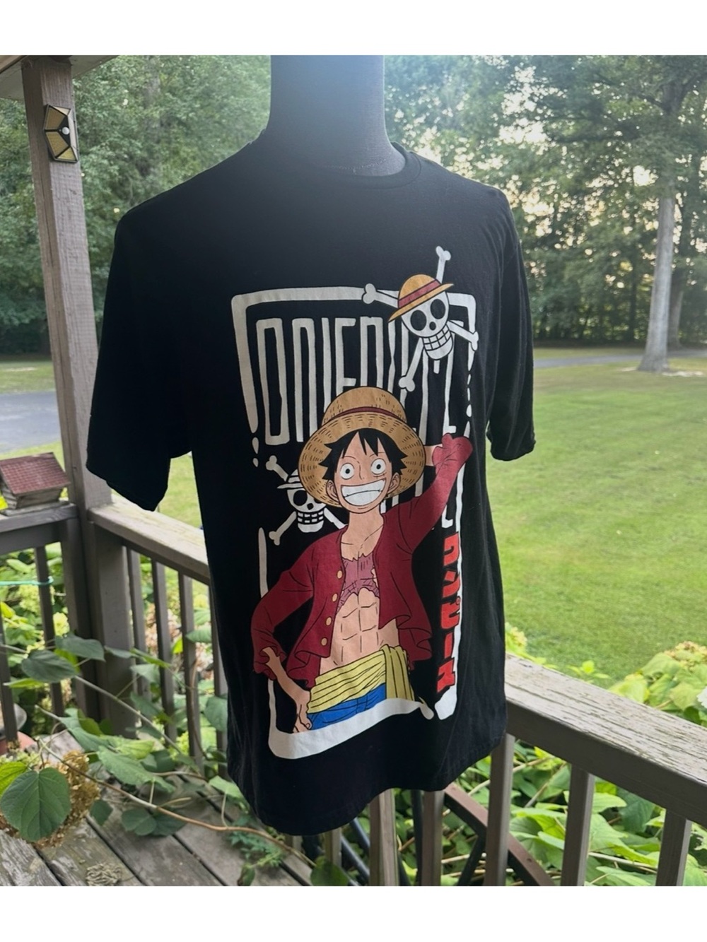 One Piece Anime Monkey D. Luffy Graphic Tee Size Large